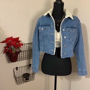 Cropped denim jacket